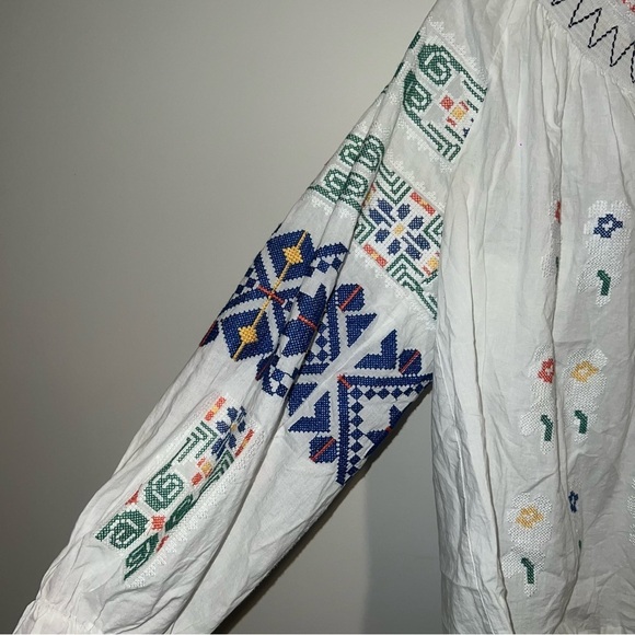 Free the Roses White Multicolored Embroidered Long Sleeve Blouse - Picture 4 of 8